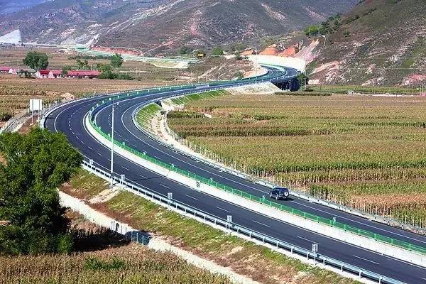 淶曲高速公路建設(shè)進(jìn)展順利，展望未來發(fā)展，最新消息揭秘！